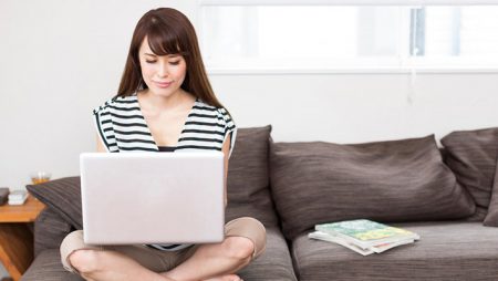 Perbandingan Antara Perempuan dan Laki-Laki Saat Bermain Judi Online
